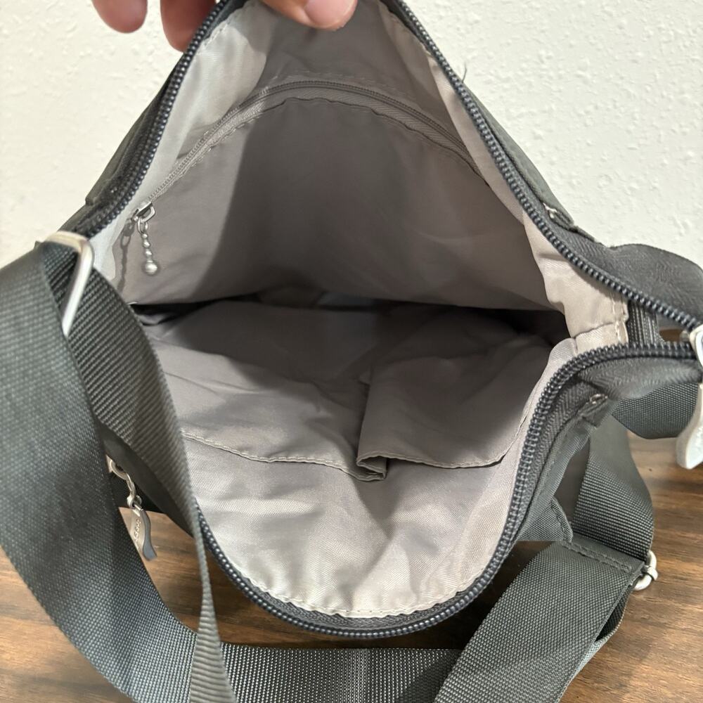 Baggallini Pocket Town Purse Nylon Crossbody Bag‎ Grey Adjustable Strap Travel - Picture 7 of 9